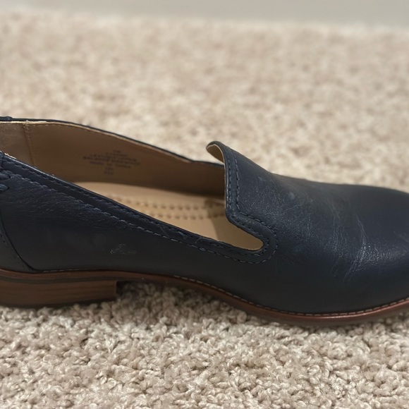 !-SOLD-! Edna Round Toe Flats - Picture 9 of 14